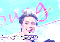   niall performing lwwy in music station      