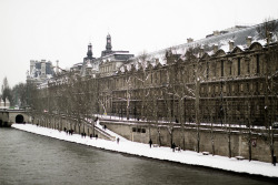 timefliestoday:  the Louvre in the snow by Making Magique on Flickr. 