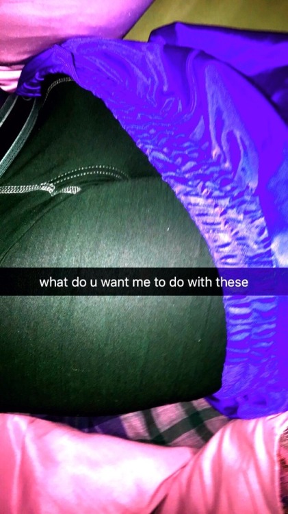 horny-kvng:  Really horny hmu 👅👅on kik @tdn413 reblog if like 😜😜👅  might get something back🍆🍑😜👅