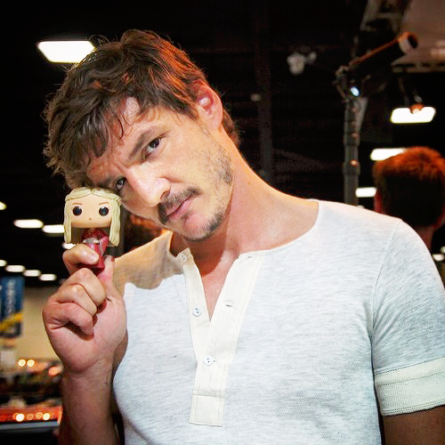 harleyquinsn-blog:  Pedro Pascal loving the FORMER Queen regent Cersei! 