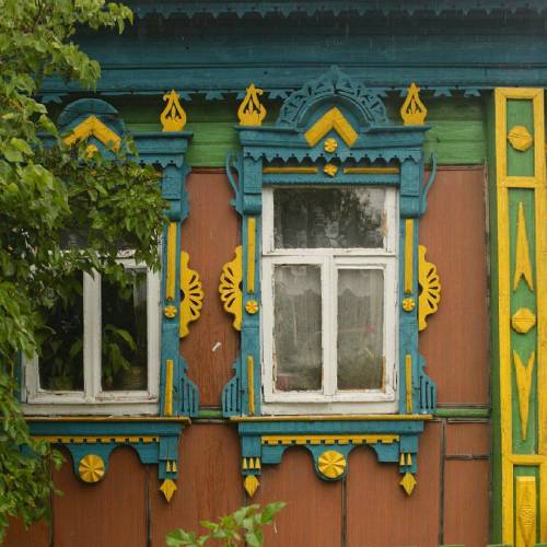 gagarin-smiles-anyway: Traditional Russian window frame - nalichnik (by Andrei Lisitsyn)