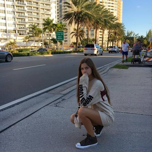 http://streetgrl.tumblr.com/post/156913886207