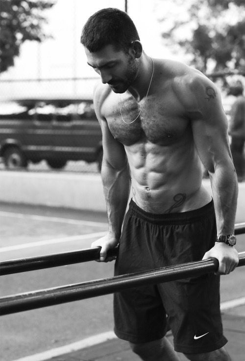 meniloveat5280:  Follow for over 70,000 examples of The Art of Man. tumblr batch upload bloadr.com (FB) 