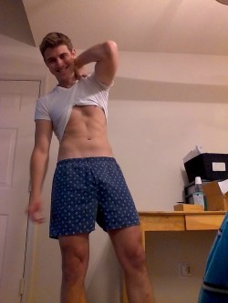 ksufraternitybrother:  HOTTIE KSU-Frat Guy: Over 109,000 followers and 70,000 posts.Follow me at: ksufraternitybrother.tumblr.com Vote for this site: http://www.bestmaleblogs.com/blogs/14556.html 