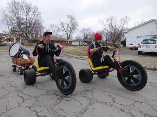 begoneyouseerain:behind the scenes of the stressed out music video [x]