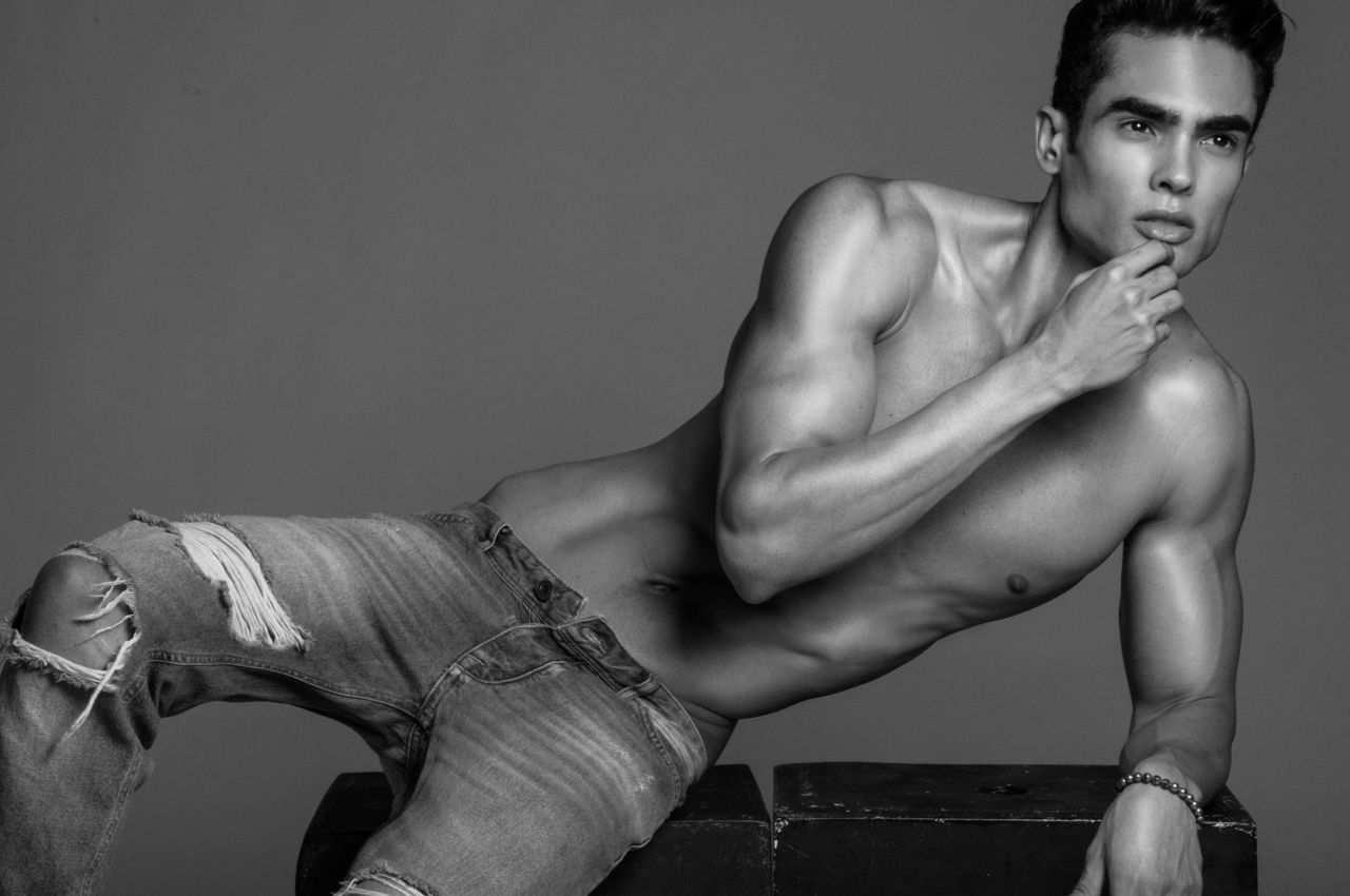 boyzoo:  Felipe Santos by  Hudson Rennan