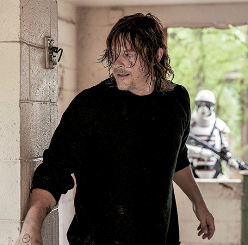 reedusmcbridedaily: Carol (Melissa McBride) &amp; Daryl (Norman Reedus) | TWD 11.10 “New H