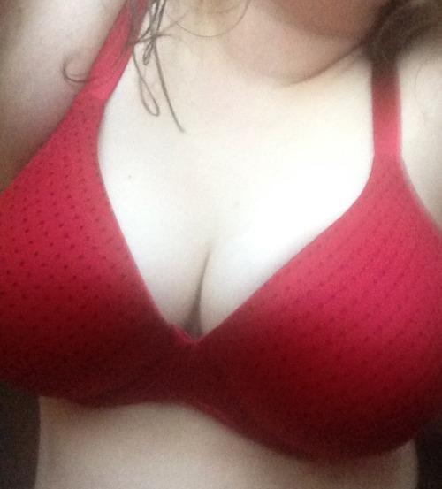 defiantsubmissive:  Just because…..polka dots and owls!