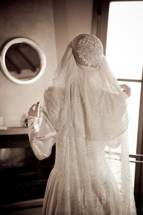 Vintage 1920s veil (photo by Lucibelli Photography)