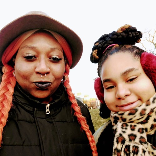 Urgent C T A !!! Shavonn is a #queer #black mother stranded with her teenage daughter in #chicago !!