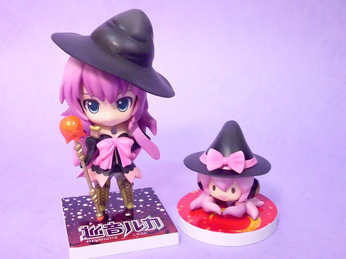 Other custom nendoroid I found :3