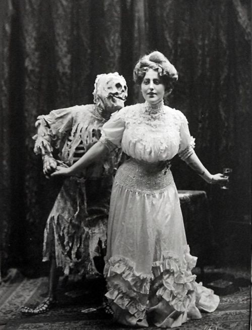 vintageeveryday:Pictures from Victorian Play “Death and the Lady” (1906)