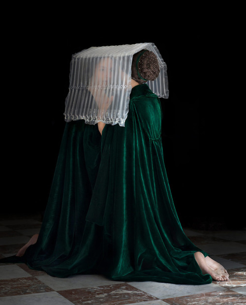 itscolossal:Recycled Packing Materials Sculpted Into Elaborate Renaissance Costumes by Suzanne Jongm