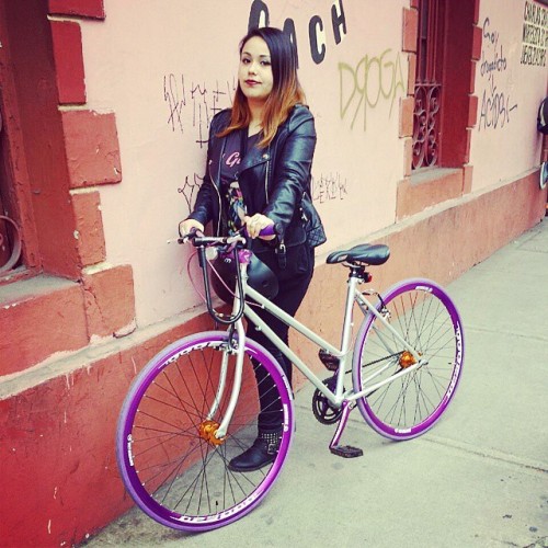 deliriumsilence:  Tengo cleta nueva #Fixie #Bicicleta