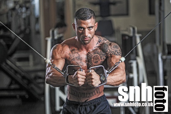 cdnlifter27:  Haider MehdiPhotos: SNH Foto   https://www.facebook.com/HaiderMehdiPersonalTraining/photos_stream