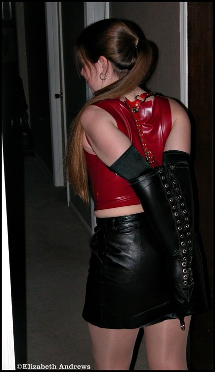 ferranartist:  If you like these pictures, you’ll love FerranArtist’s non-consensual