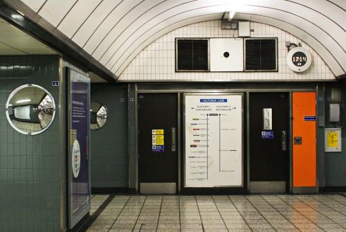 Pimlico Underground Station