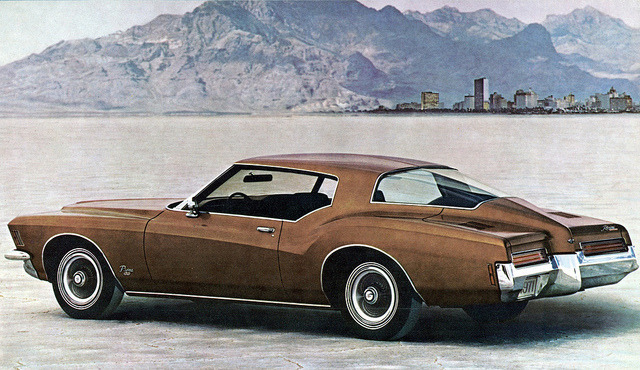theoldiebutgoodie:  1971 Buick Riviera GS by coconv on Flickr.  The hands-down favourite