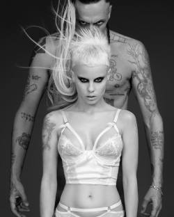 rhubarbes:  Ninja and yolandi#dieantwoord