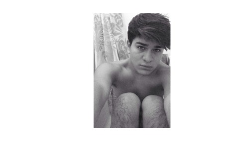 typicalkevin:  Nudity is beauty 