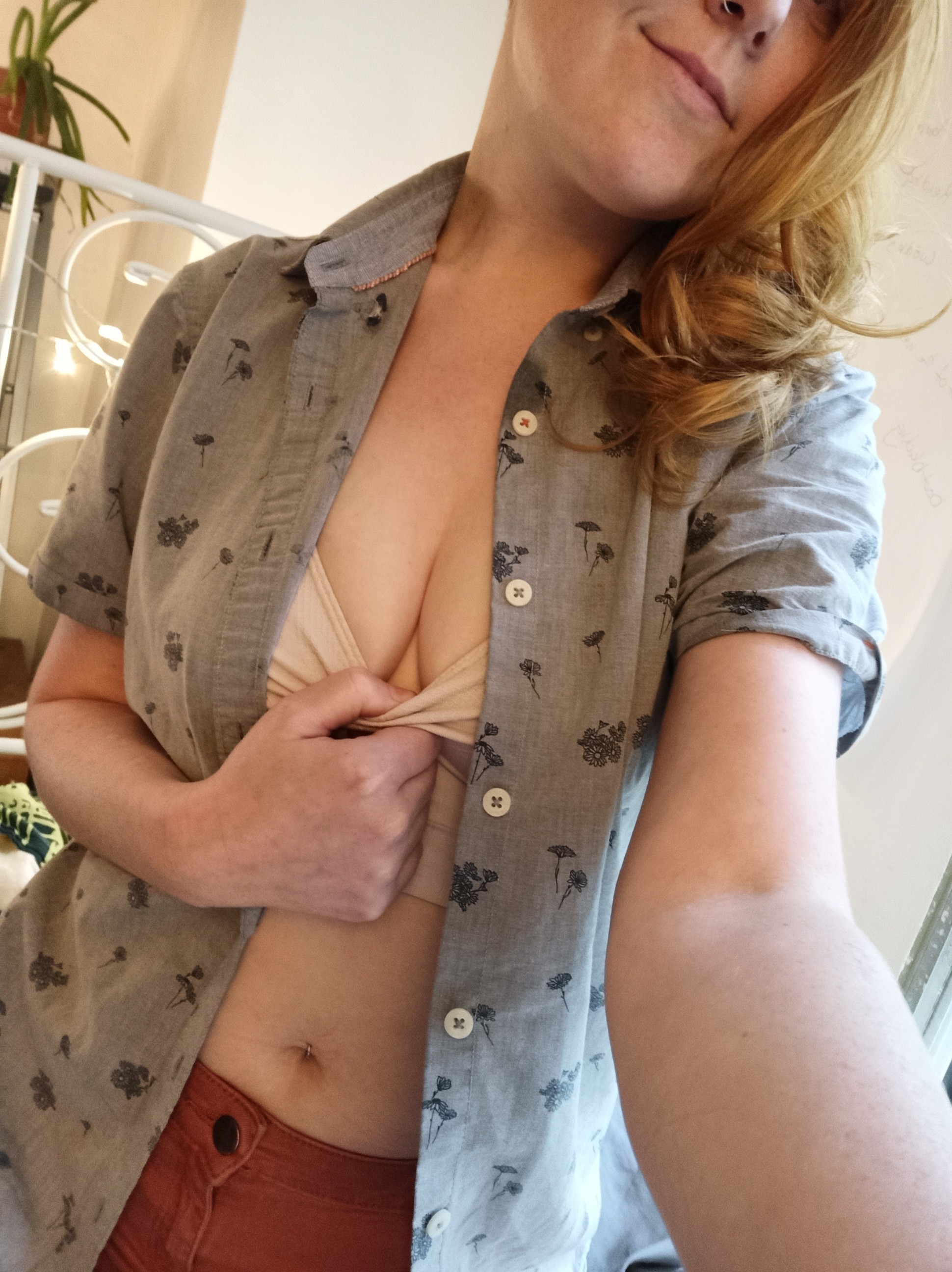 mossy-vulpes:I need to invest in more button-ups✨they/them✨ adult photos