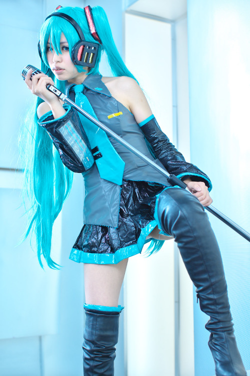 Vocaloid - Miku Hatsune (Dai) 1-1