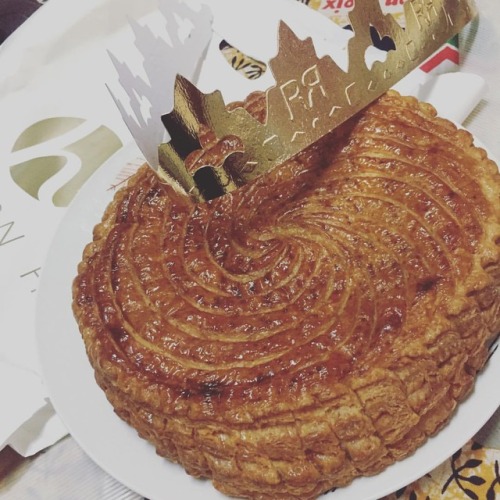 Instant galette des rois j'ai pas eu la fève grrrr #Galette #galettedesrois #épiphanie #maisonH #yu