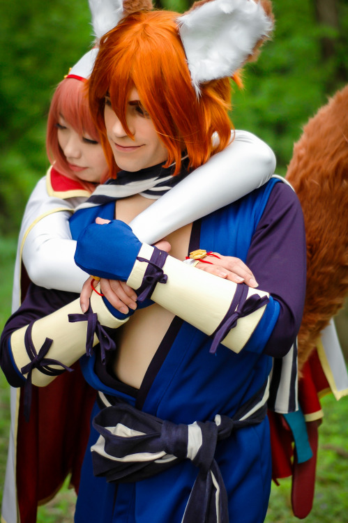 hime-photos:  The Nap Buddies~ Sakura fell asleep so it’s up to Kaden to bring them to their n