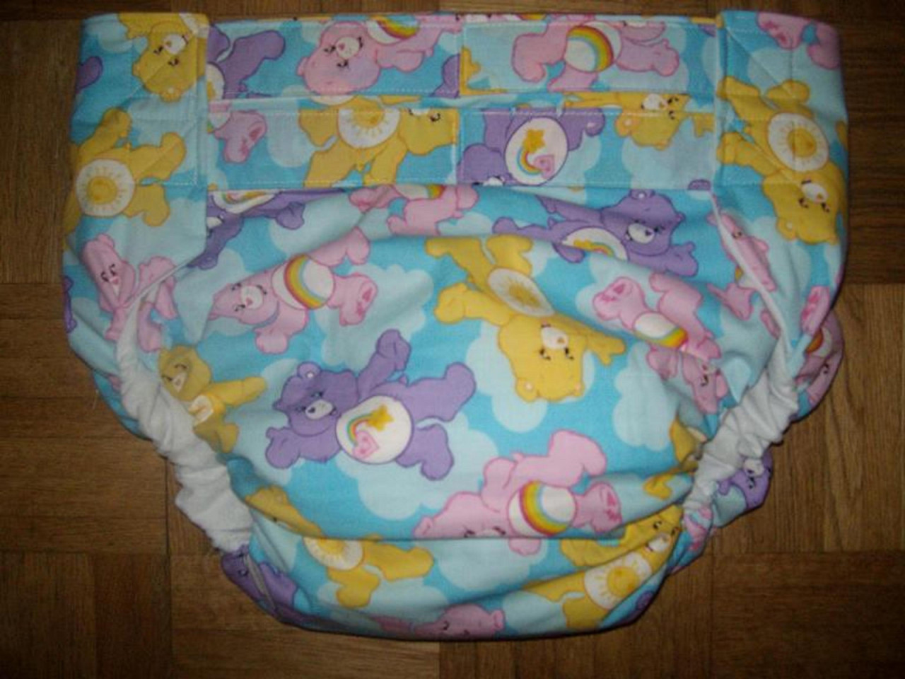 huggiesandkisses:  bbybrr:  Care Bears!  I have a bib made of the fabric in that