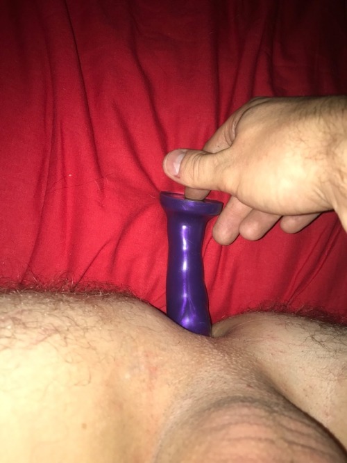 bi-guy-wi:More dildo play