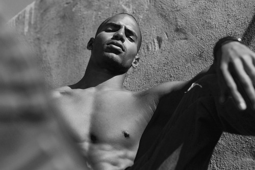 morphious45:   Anthony Agapit    
