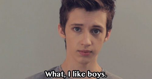 those-cute-boys:  Click Here for more cute boys