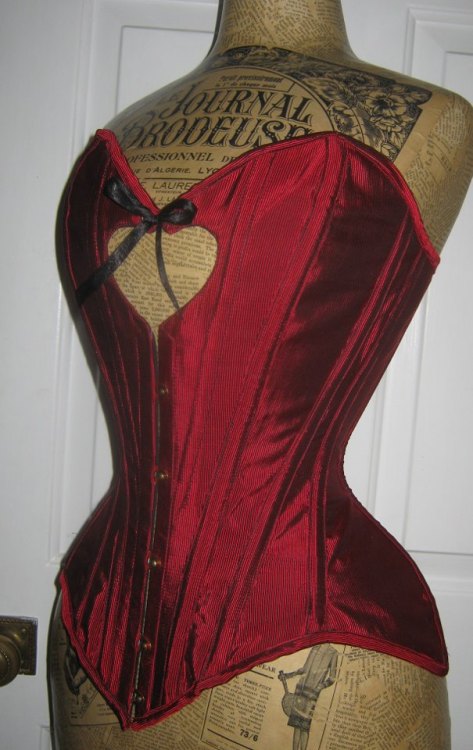 lizamezzo: Corsetry by Wyte Phantom.  