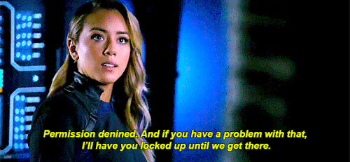 agentlukaofshield:Jemma Simmons @ anything that tries to stop her from getting to Fitz: {ง'̀-‘́)ง