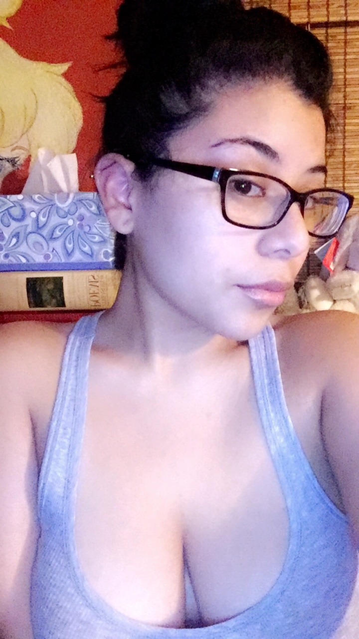 fucckswidit:  🤓💕🌼 