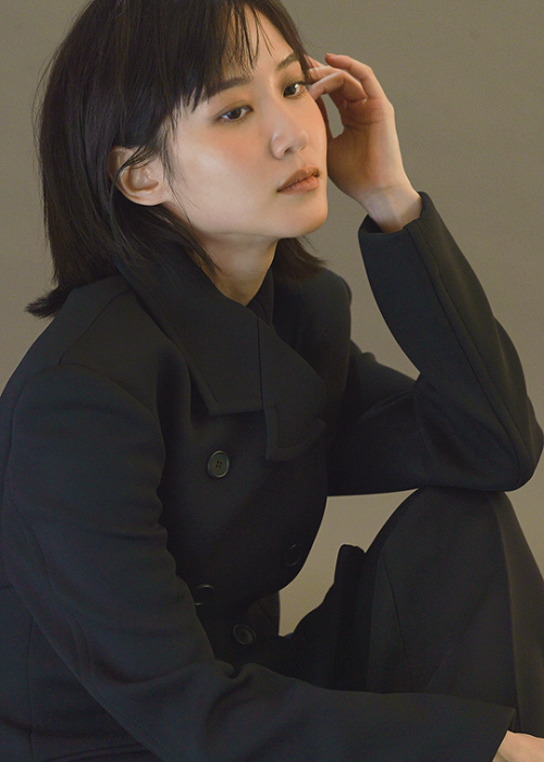 netflixdramas: Behind the scenes photos of Park Eun Bin for The Star (Jan. 2022)