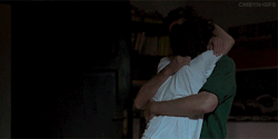 cmbyn-gifs:elio + grabbing oliver’s hair (requested by @kellbuzzed)