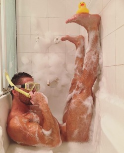 hunternprey:  RUBBER DUCKIES BRING OUT THE INNER CHILD HM &amp; Hunter surf the net for your enjoyment  click (HM) will enter your dreams  follow ask SUBMIT hereclick (Hunter) will shred your seams follow ask SUBMIT here 