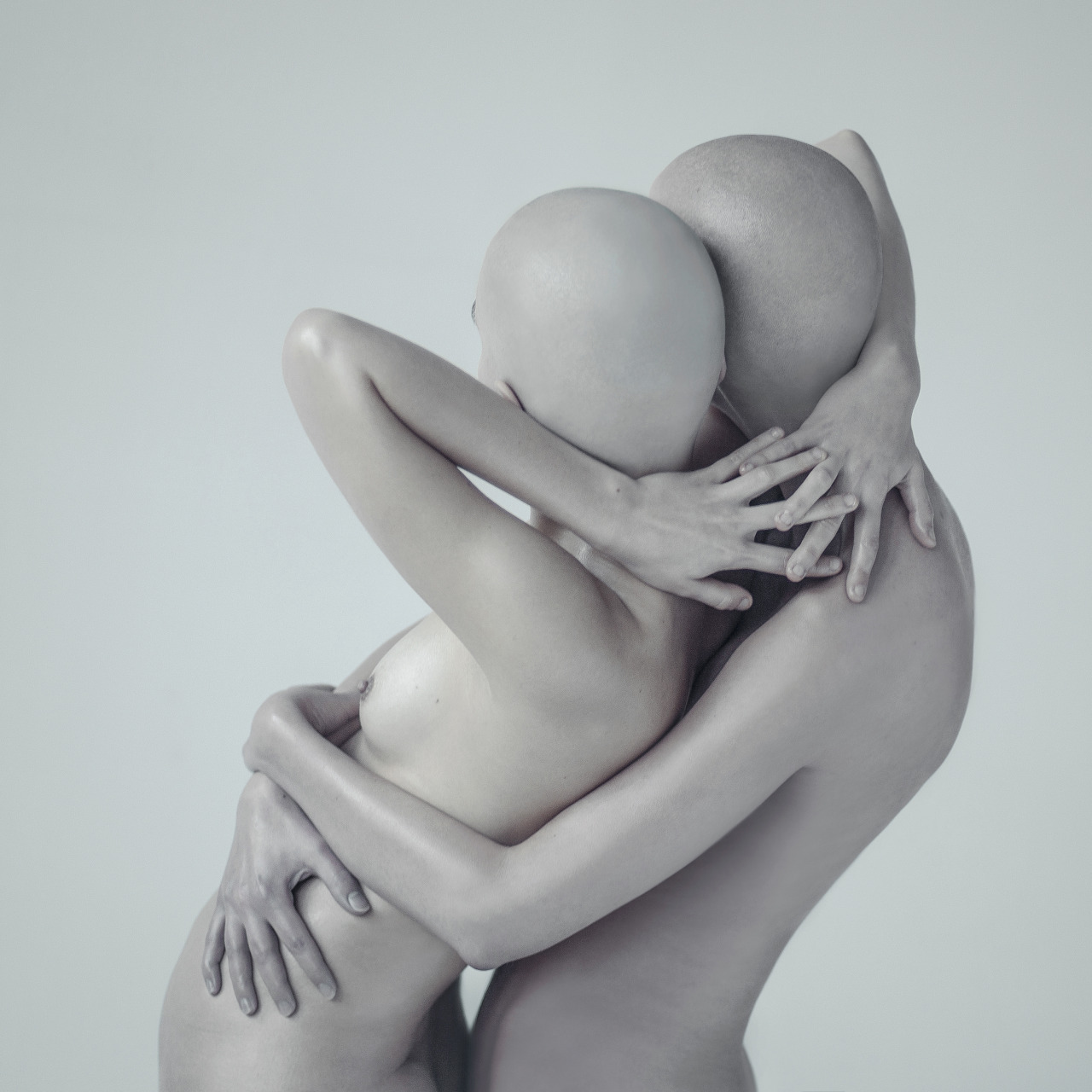 evelynbencicova:  CLOSE photo and art-direction: Evelyn Bencicova make-up and production: