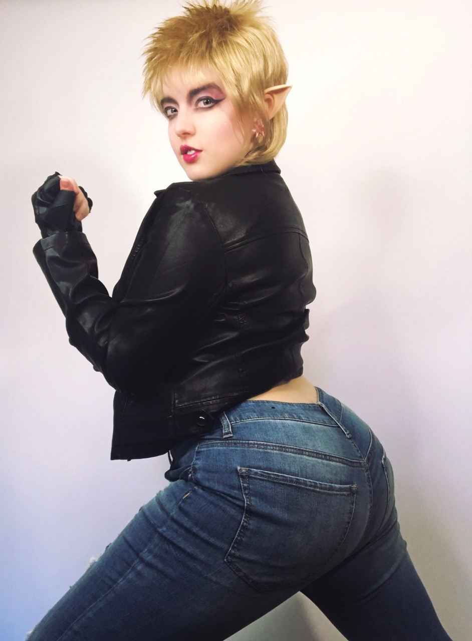 marshmallowmaximus:‪Today’s look was inspired by The Lost Boys 😈‬