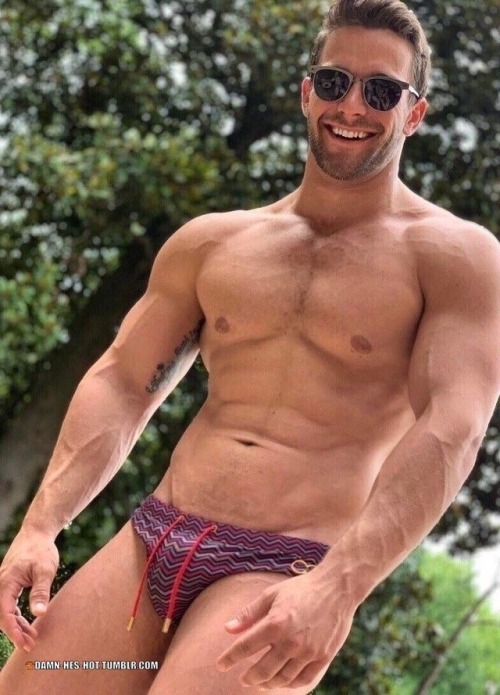 DAMN HE&rsquo;S HOT!  Follow for multiple daily pics of nothing but hot men: Twitter: tw