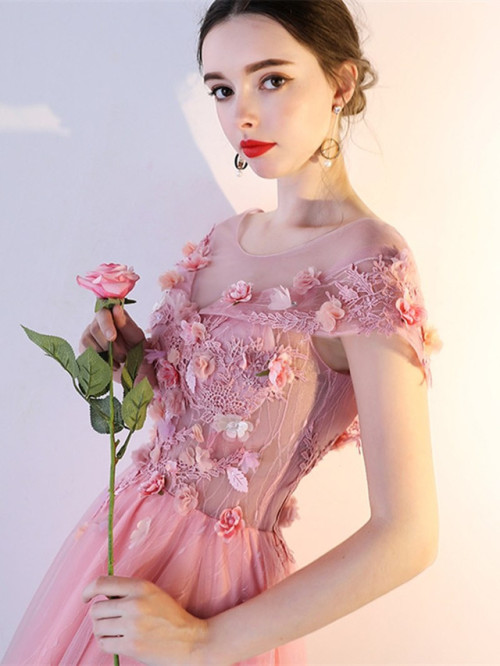 femme-nexus:beautiful floral pink lace dress (800x1066)