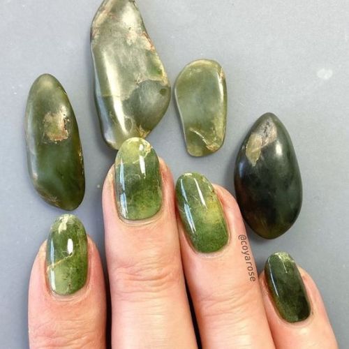 sioltach:oh so people have been making their nails look like pretty and polished stones, why am I on