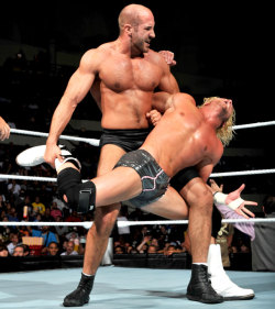 fishbulbsuplex:  Antonio Cesaro vs. Dolph