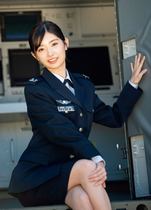 「そんなところ触っていいの？」AKB48・武藤十夢が基地防空隊に潜入！