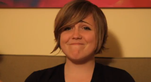 effyeahhannahhart:  Awkward Harto  
