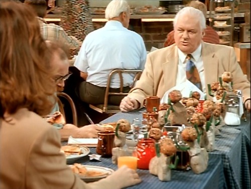 Evening Shade (TV Series) - S3/E3 ’You Scratch My Back, I’ll Arrest You’ (1992), Charles Durning as 