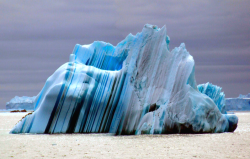cameoappearance:  nubbsgalore:  striped icebergs