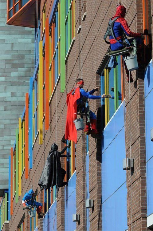 absolutely adore this. acciofides:  These superheros are window washers at a children’s hospital in 