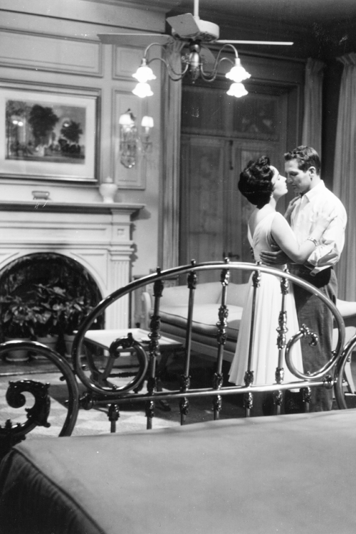 Elizabeth Taylor and Paul Newman in ‘Cat on a Hot Tin Roof’, 1958.